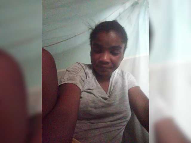 tryciah's BongaCams show and profile