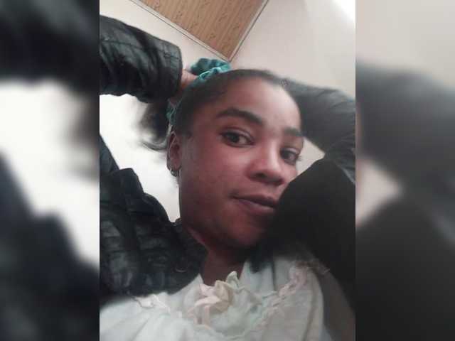 tryciah's BongaCams show and profile