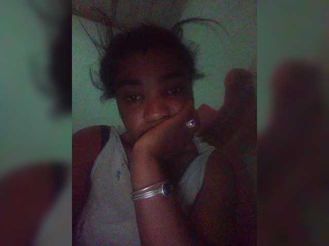 tryciah's BongaCams show and profile