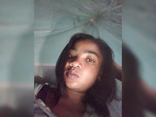 tryciah's BongaCams show and profile