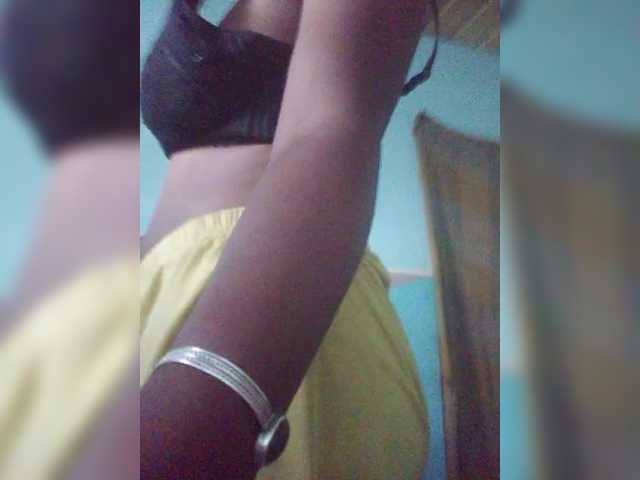 tryciah's BongaCams show and profile