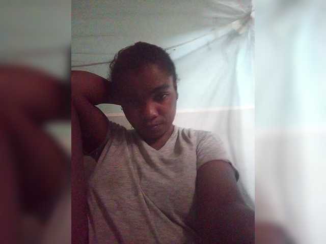 tryciah's BongaCams show and profile