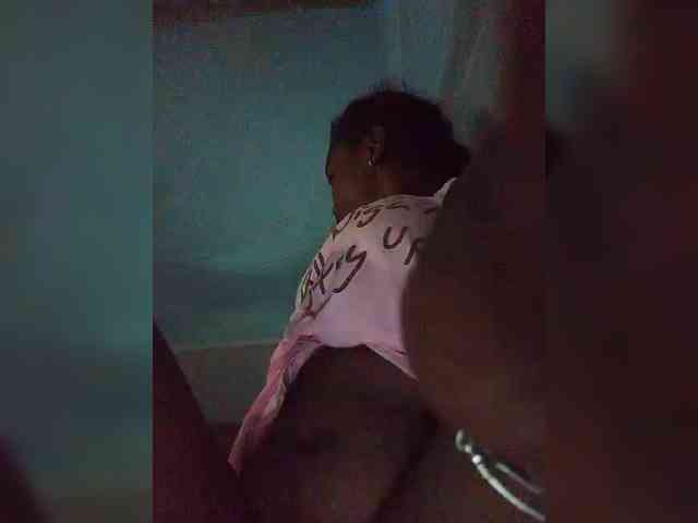 tryciah webcam