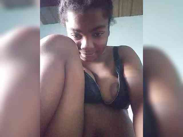 tryciah webcam