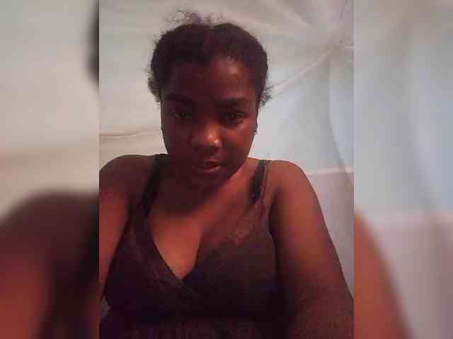 tryciah webcam