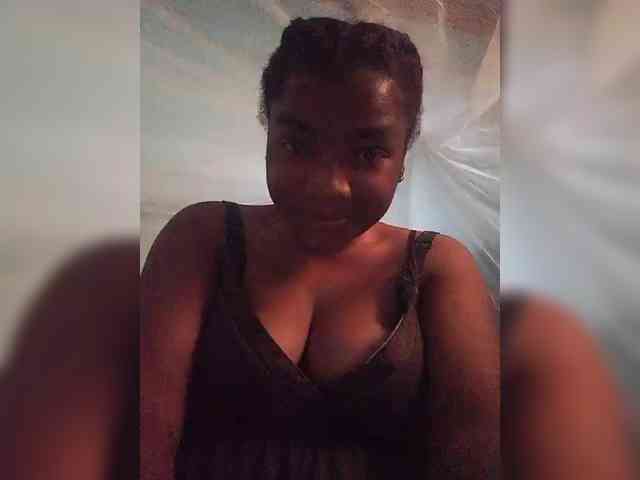 tryciah webcam