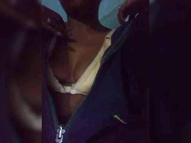 tryciah webcam