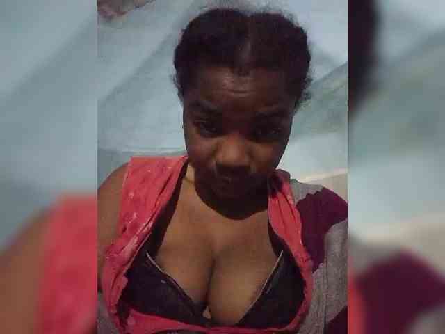 tryciah webcam