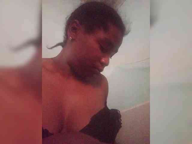 tryciah webcam