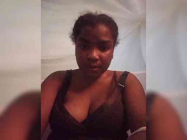 tryciah webcam