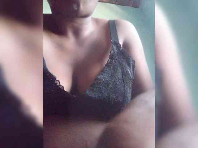 tryciah webcam