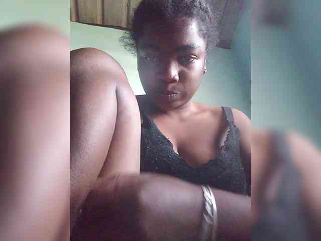 tryciah webcam