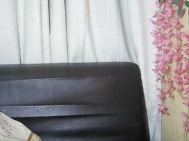 Pussy01lips's BongaCams show and profile