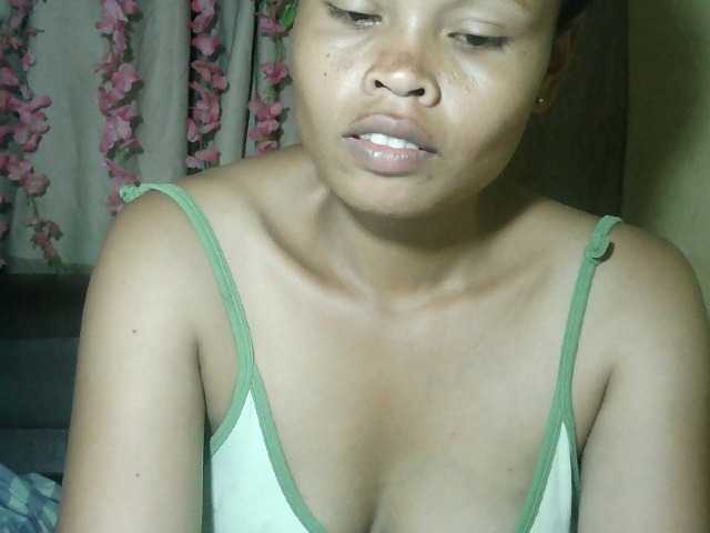 Pussy01lips's BongaCams show and profile