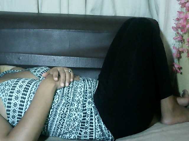 Pussy01lips's BongaCams show and profile