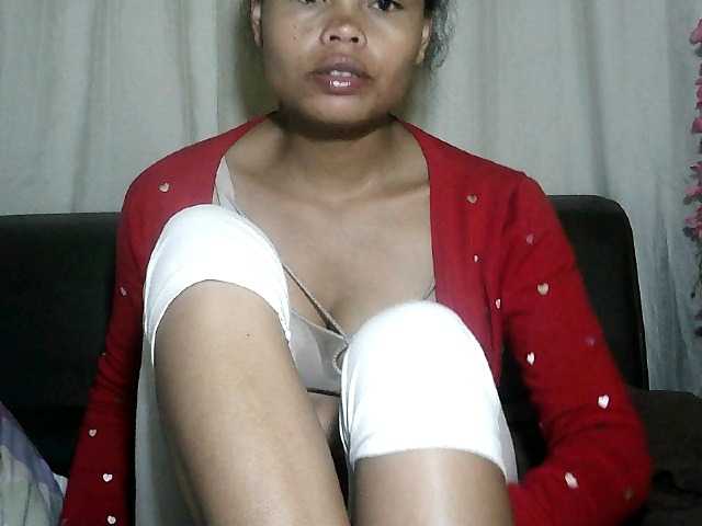 Pussy01lips's BongaCams show and profile