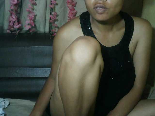 Pussy01lips's BongaCams show and profile