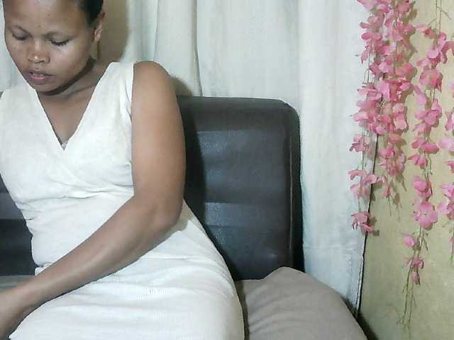 Pussy01lips's BongaCams show and profile