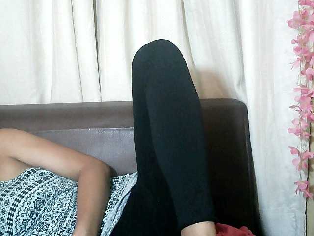 Pussy01lips's BongaCams show and profile