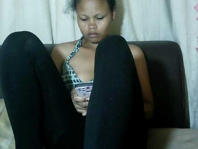 Pussy01lips's BongaCams show and profile