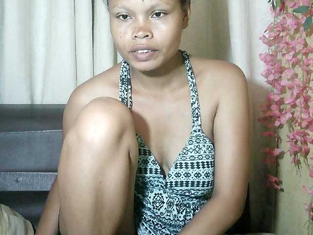 Pussy01lips's BongaCams show and profile