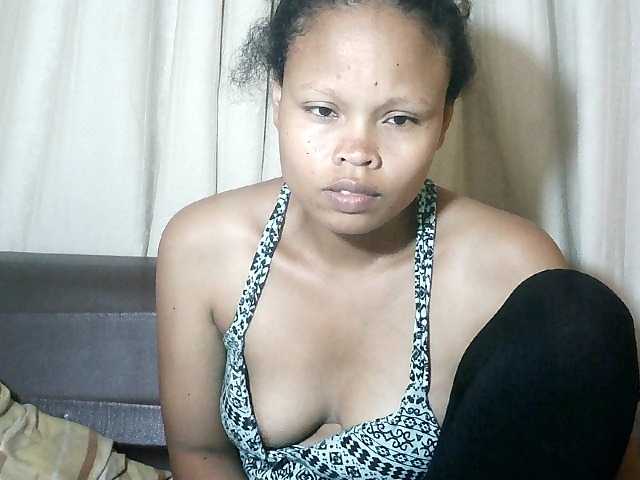 Pussy01lips's BongaCams show and profile