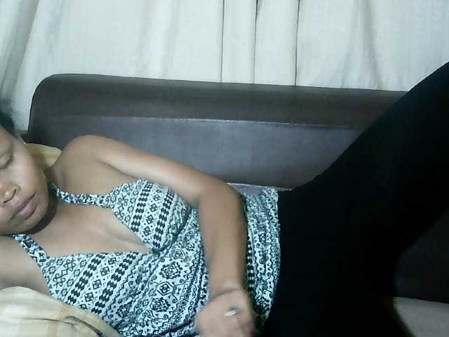 Pussy01lips's BongaCams show and profile