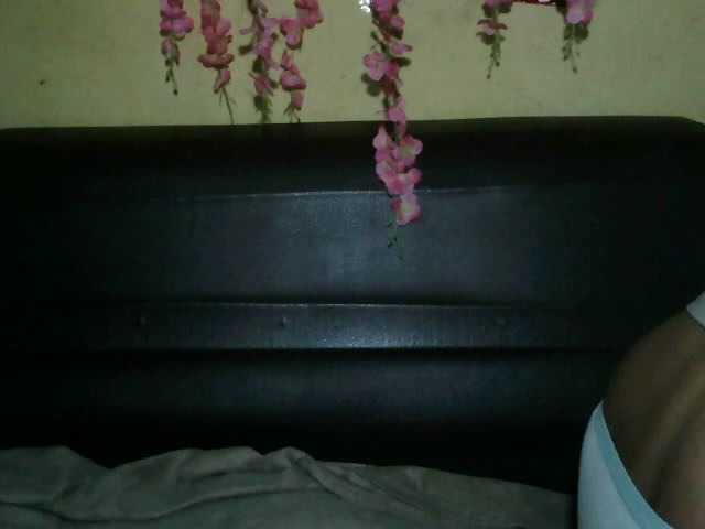 Pussy01lips's BongaCams show and profile