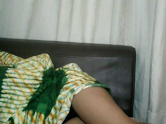 Pussy01lips's BongaCams show and profile