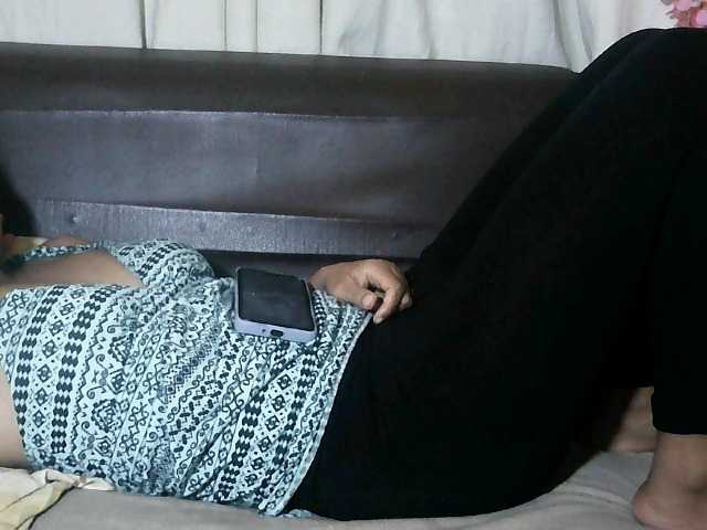 Pussy01lips's BongaCams show and profile