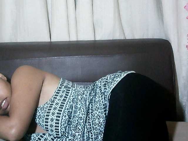 Pussy01lips's BongaCams show and profile