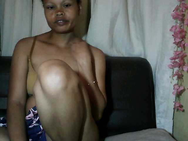 Pussy01lips's BongaCams show and profile