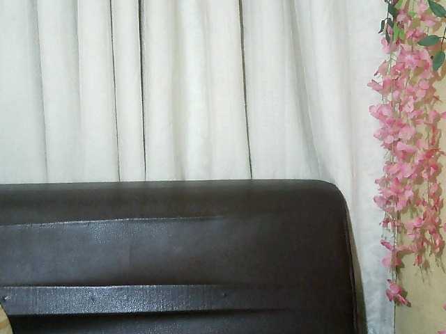 Pussy01lips's BongaCams show and profile