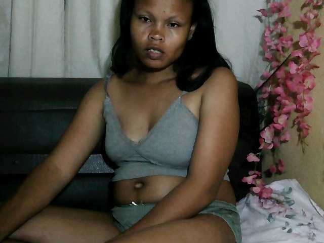 Pussy01lips's BongaCams show and profile