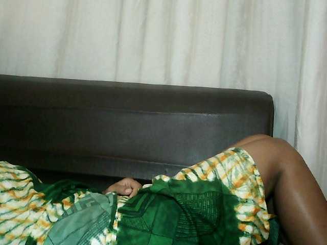 Pussy01lips's BongaCams show and profile