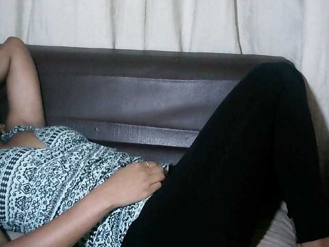 Pussy01lips's BongaCams show and profile