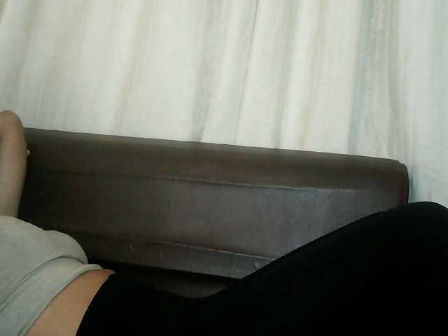 Pussy01lips's BongaCams show and profile