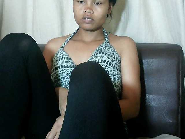 Pussy01lips's BongaCams show and profile