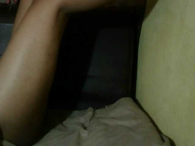 Pussy01lips's BongaCams show and profile