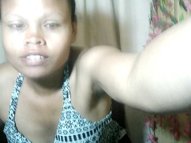 Pussy01lips's BongaCams show and profile