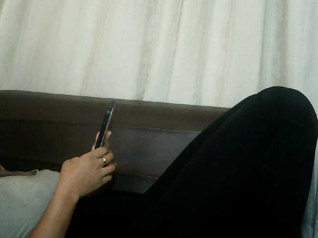 Pussy01lips's BongaCams show and profile