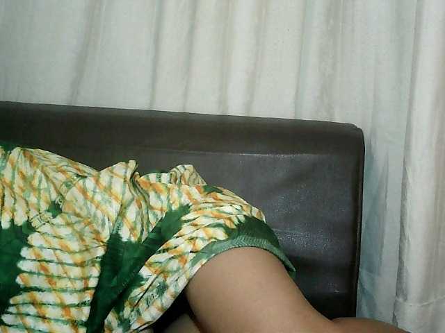 Pussy01lips's BongaCams show and profile