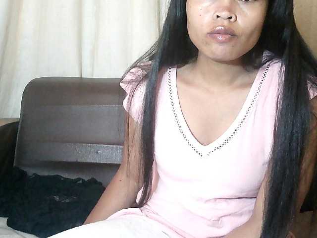 Pussy01lips's BongaCams show and profile