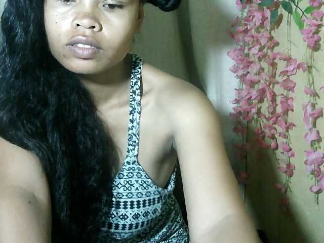 Pussy01lips's BongaCams show and profile