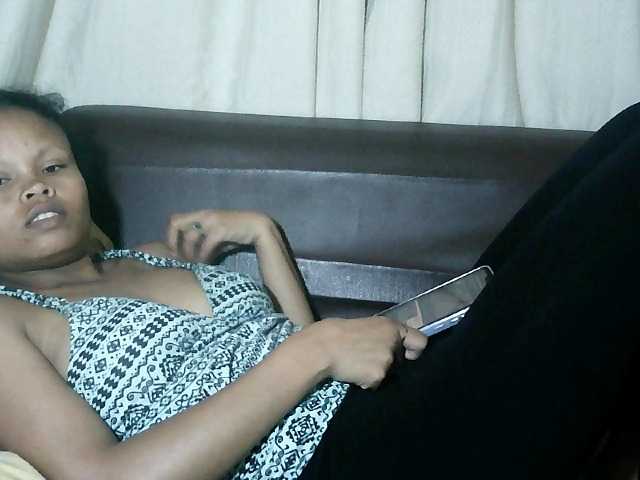 Pussy01lips's BongaCams show and profile