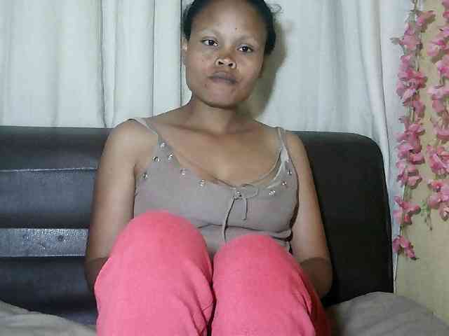 Pussy01lips Live Webcam on BongaCams