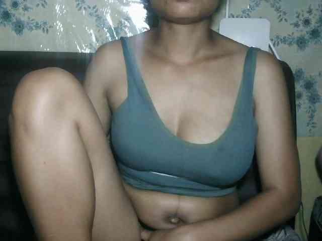 Pussy01lips webcam