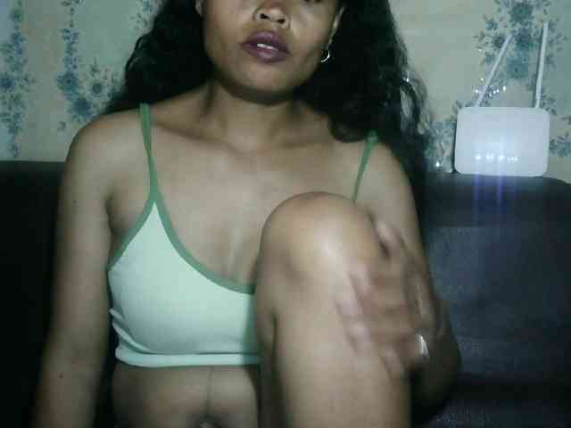Pussy01lips webcam