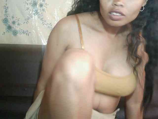 Pussy01lips webcam