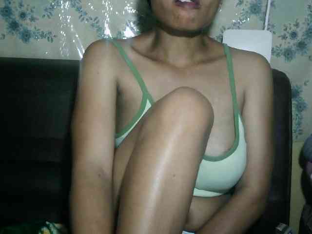 Pussy01lips webcam